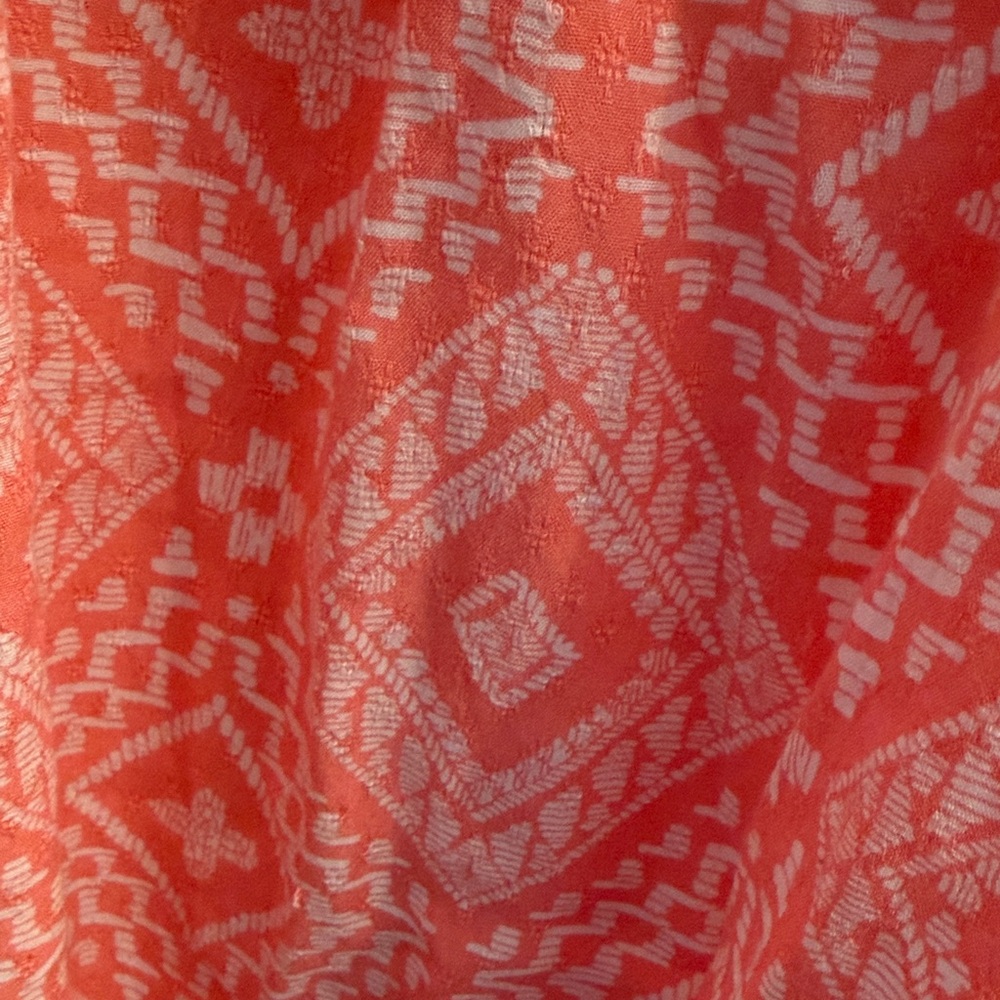Torrid’s Women's Coral Patterned Top - Picture 2 of 4